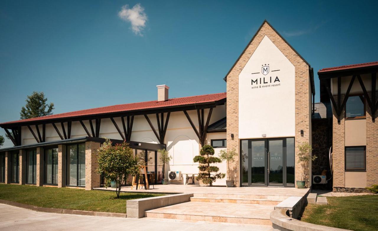 Milia Wine & Event Resort Dunajsky Klatov Exterior photo